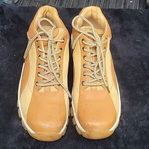 Perry Ellis lace ups. Unisex. Men's 8.5, ladies 10.